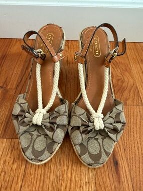 Coach Brown Signature Bow Espadrille Sandals with Rope **Needs Repair**